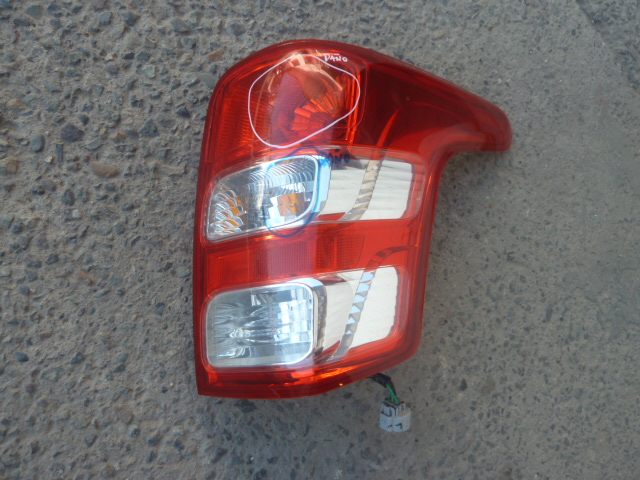 Foco mitsubishi l200 2016 2018 trasero copiloto - daños - Imagen 4
