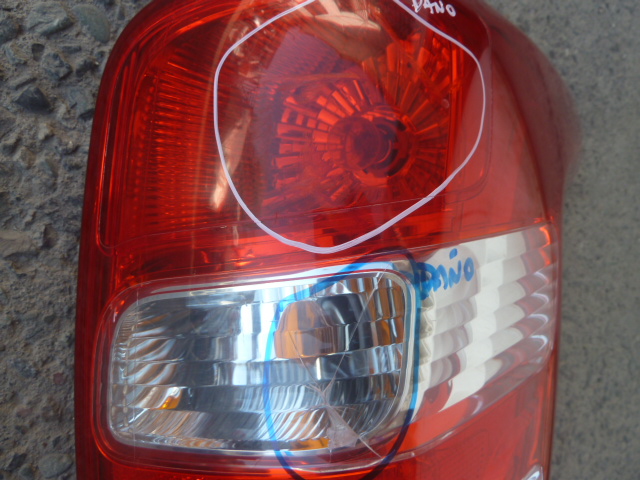 Foco mitsubishi l200 2016 2018 trasero copiloto - daños - Imagen 2