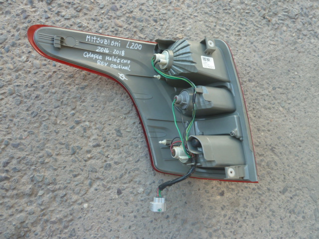 Foco mitsubishi l200 2016 2018 trasero copiloto - daños - Imagen 3