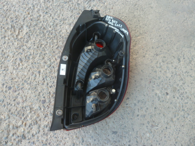 Foco suzuki alto 800 2019 2022 trasero chofer - daños - Imagen 4