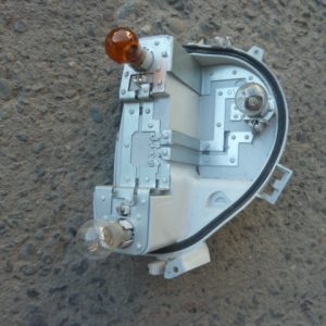 placa de foco renault oroch 2019 2023 trasero copiloto daños