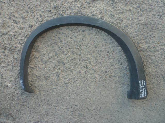 moldura paso rueda outlander 2023 2024 trasera copiloto detalles - Imagen 4