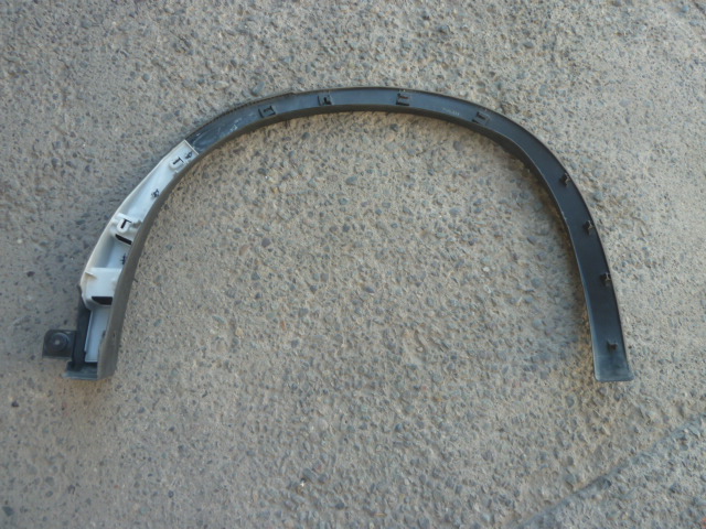 moldura paso rueda outlander 2023 2024 trasera copiloto detalles - Imagen 2