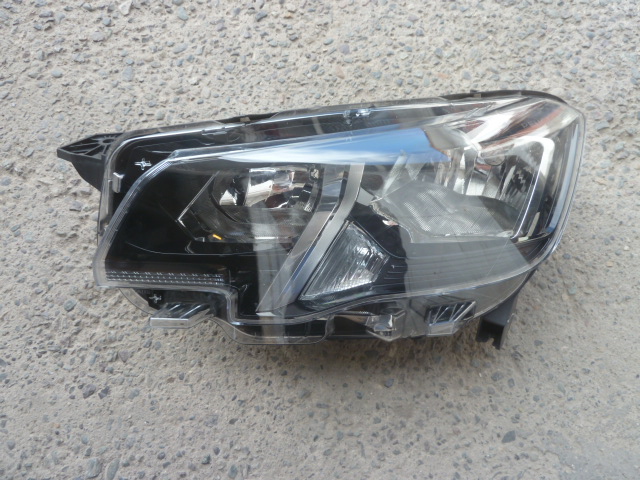 Optico peugeot partner k9 2020 2024 original chofer - daños