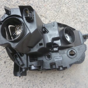 Optico peugeot partner k9 2020 2024 original chofer – daños