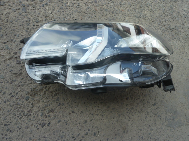 Optico peugeot partner k9 2020 2024 original chofer - daños - Imagen 6