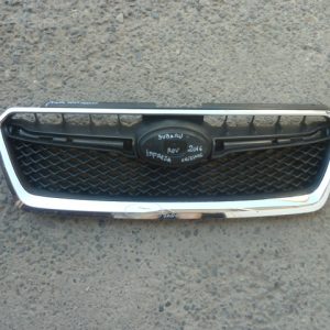   Mascara subaru impreza  2016 original incompleta daños