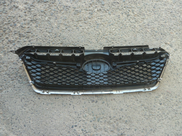 Mascara subaru impreza 2016 original incompleta daños - Imagen 2