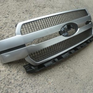 Mascara ford f150 platinum 2019 2020  original daños