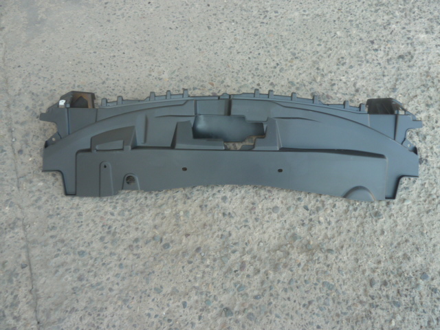 Cubre frontal peugeot 301 2018 2019 2020 2021 2022 - bueno - Imagen 2