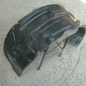 Guardafango mazda bt50 2014 2020 delantero chofer daños