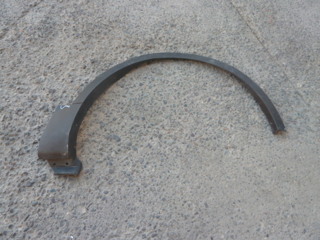 Moldura paso rueda ford explorer 2011 2014 delant copiloto daños