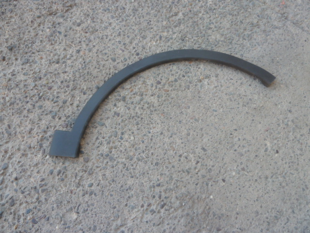 Moldura paso rueda ford territory 2021 2023 delantera copiloto