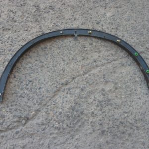 Moldura paso rueda xtrail t32 2015 2020 delantera chofer buena