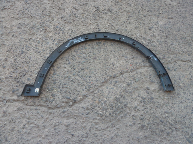 Moldura paso rueda jac s3 2017 2021 delantera chofer daños - Imagen 3