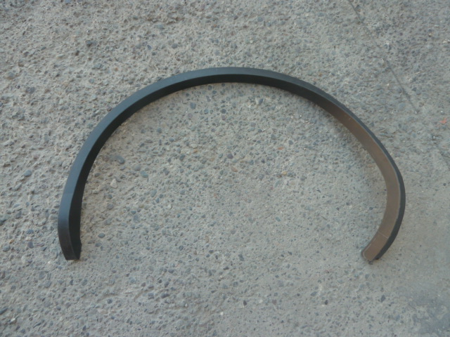 Moldura paso rueda vw touareg 2013 2017 trasera chofer daños