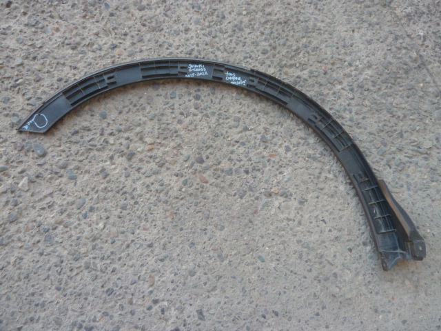 Moldura paso rueda s-cross s cross 2015 2022 trasera chofer daños - Imagen 3