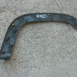 Moldura paso rueda ram 700 laramie 2021 2025 trasera copiloto daños