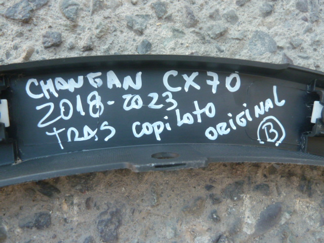 Moldura paso rueda changan cx70 2018 2023 trasera copiloto - Imagen 3