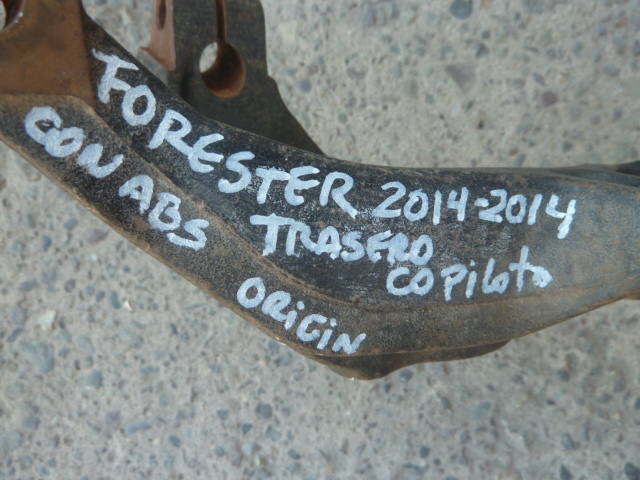 Muñon subaru forester c/abs 2014 trasero copiloto usado - Imagen 3