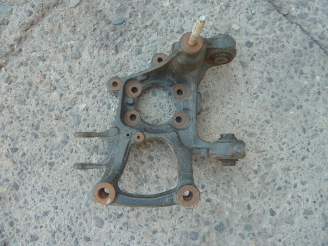 Muñon mazda cx5 2012 2013 2015 2016 trasero copiloto usado - Imagen 3