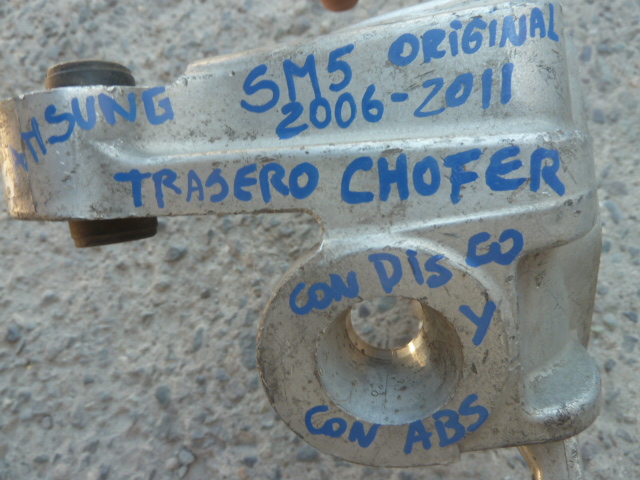 Muñon samsung sm5 abs disco 2006 2011 trasero chofer usado - Imagen 2