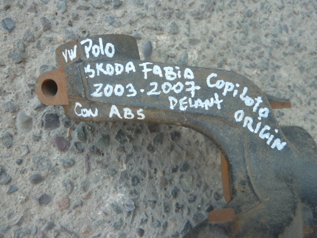Muñon skoda fabia polo 2003 2007 con abs delantero copiloto usado - Imagen 2
