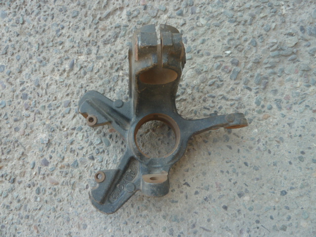 Muñon skoda fabia polo 2003 2007 con abs delantero copiloto usado - Imagen 3