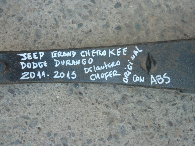Muñon jeep grand cherokee - durango 2011 2015 del chofer usado - Imagen 3