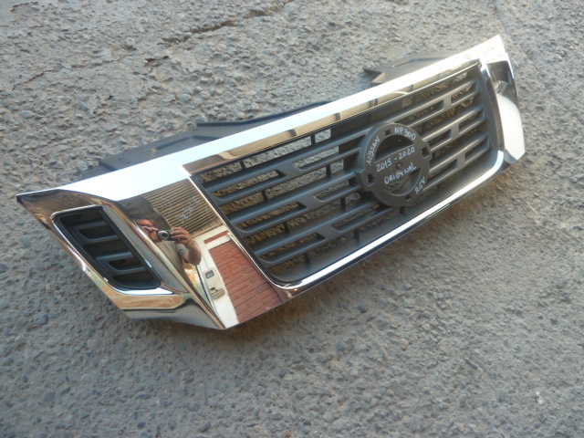 Mascara nissan np300 2015 2016 2018 2019 2020 con detalle - Imagen 4