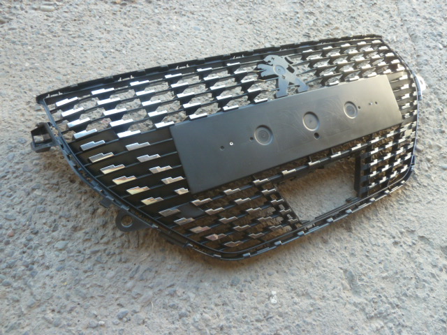 Mascara peugeot 208 p21 2021 2022 2023 2024 - daños - Imagen 6