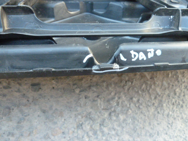 Mascara suzuki vitara 2020 2021 2022 2023 - daños - Imagen 7