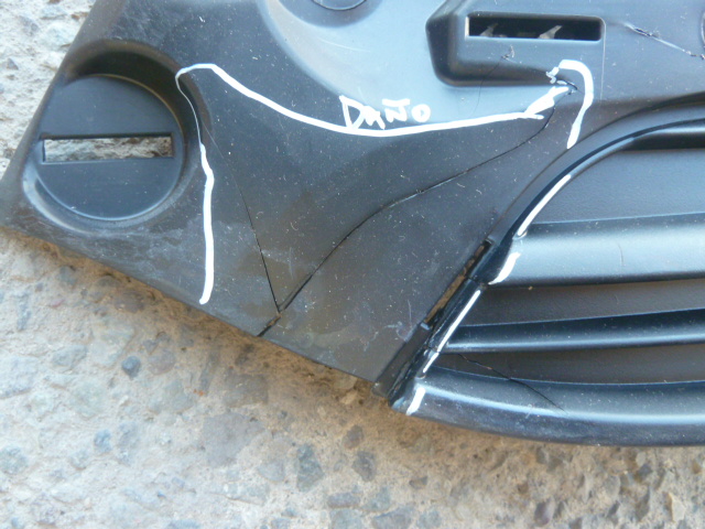 Mascara ram 1000 big horn 2020 2021 rejilla base mascara daños - Imagen 2