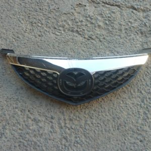 Mascara mazda 3 sedan 2007 2008 cromada con daños