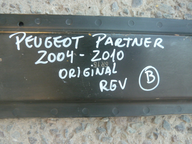 Cuna motor subchasis semichasis peugeot partner 2005 2010 buena - Imagen 3