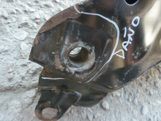 Cuna motor subchasis semichasis sportage tucson 2011 2015 trasero daño - Imagen 3