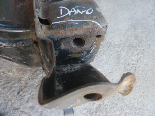 Cuna motor subchasis semichasis hyundai i10 2007 2012 daños - Imagen 3