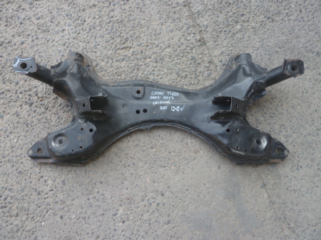 Cuna motor subchasis semichasis chery tiggo 2007 2013 detallito