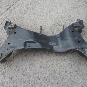 Cuna motor subchasis semichasis mitsubishi outlander 2001 2008