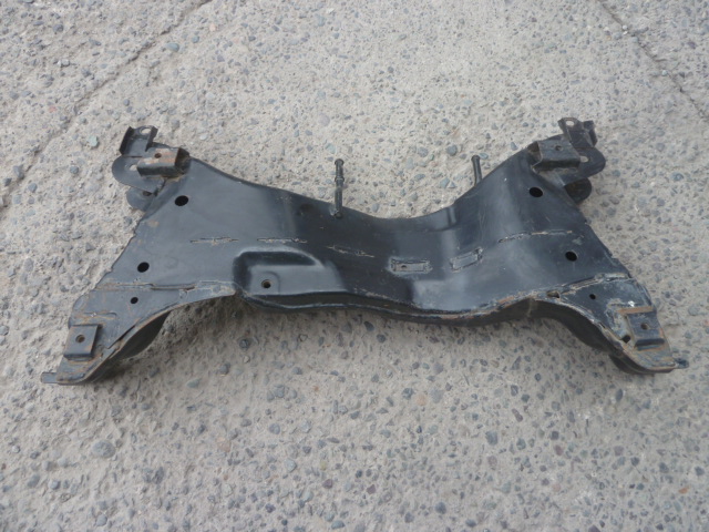 Cuna motor subchasis semichasis mitsubishi outlander 2001 2008