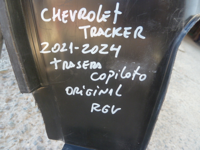 Guardafango chevrolet tracker 2021 2024 trasero copiloto daños - Imagen 5