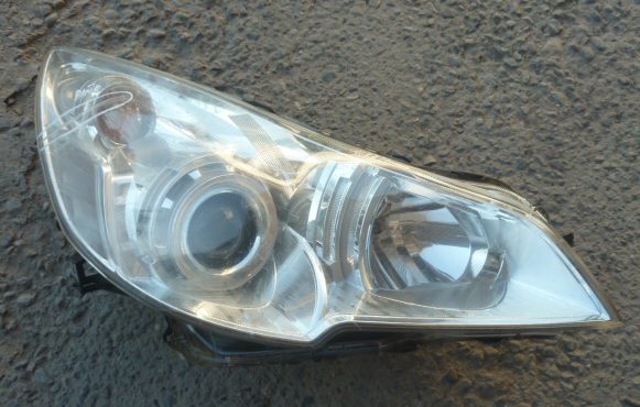 Foco optico subaru outback 2011 2013 halogeno copiloto daños