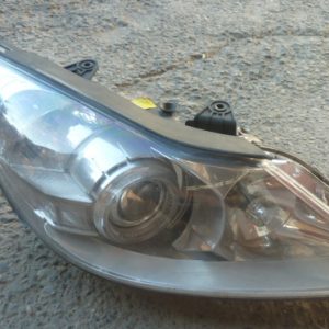Foco optico genesis sedan 2008 2013 halogeno copiloto daños