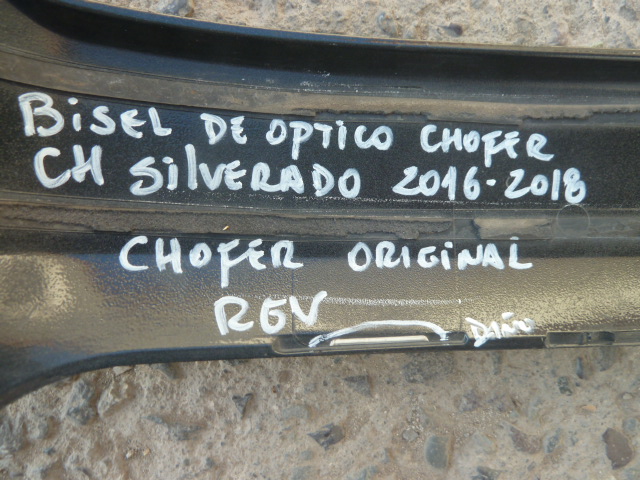 Moldura bisel de optico chevrolet silverado 2016 2018 chofer daños - Imagen 5