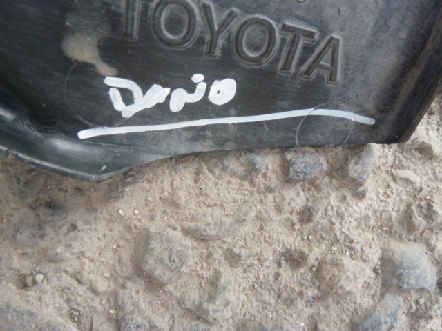 Guardafango toyota yaris sedan 2003 2005 trasero chofer daños - Imagen 4