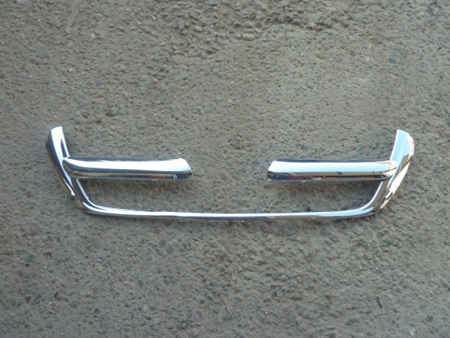 Moldura bisel honda crv 2022 2004 cromado de mascara daños