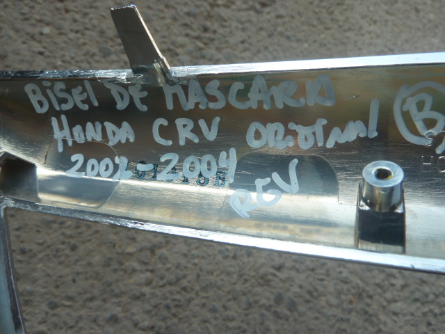Moldura bisel honda crv 2022 2004 cromado de mascara daños - Imagen 4