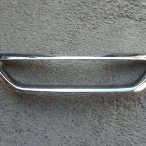 Moldura bisel peugeot 2008 2013 2016 cromado mascara daños