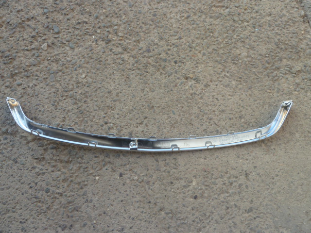 Moldura bisel chevrolet groove 2020 2024 inferior de mascara daños - Imagen 3