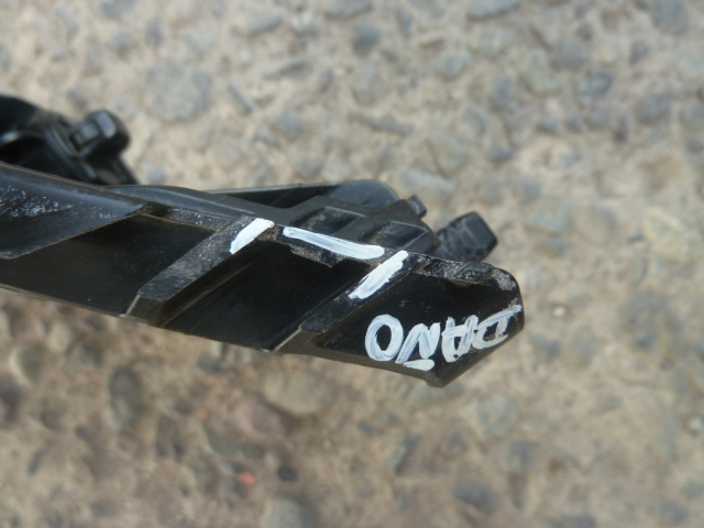 Soporte mensula toyota urban cruiser 2010 2014 del copiloto daño - Imagen 3